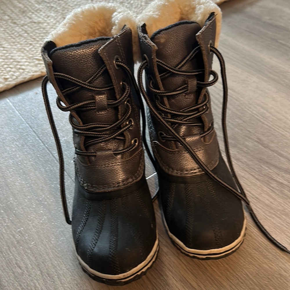 Gorgeous Sorel Winter Boots Size 5.5